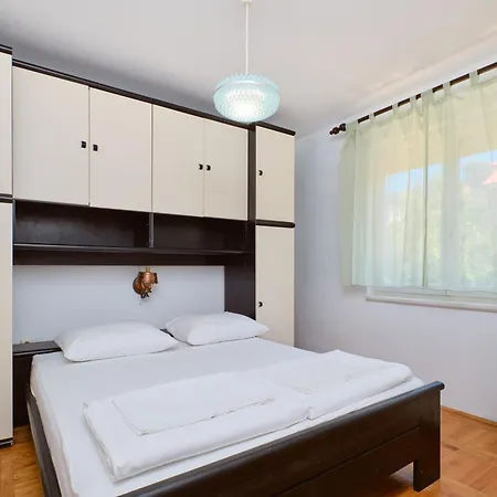 아파트 Simicic B Kampor